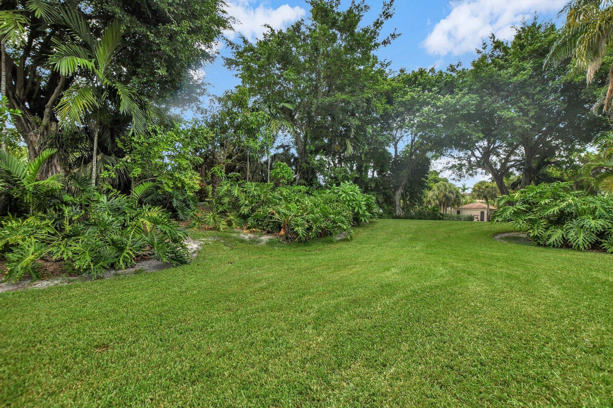 7495 La Paz Boulevard, Unit 102 Boca Raton, FL 33433 - Photo 32 of 36 View