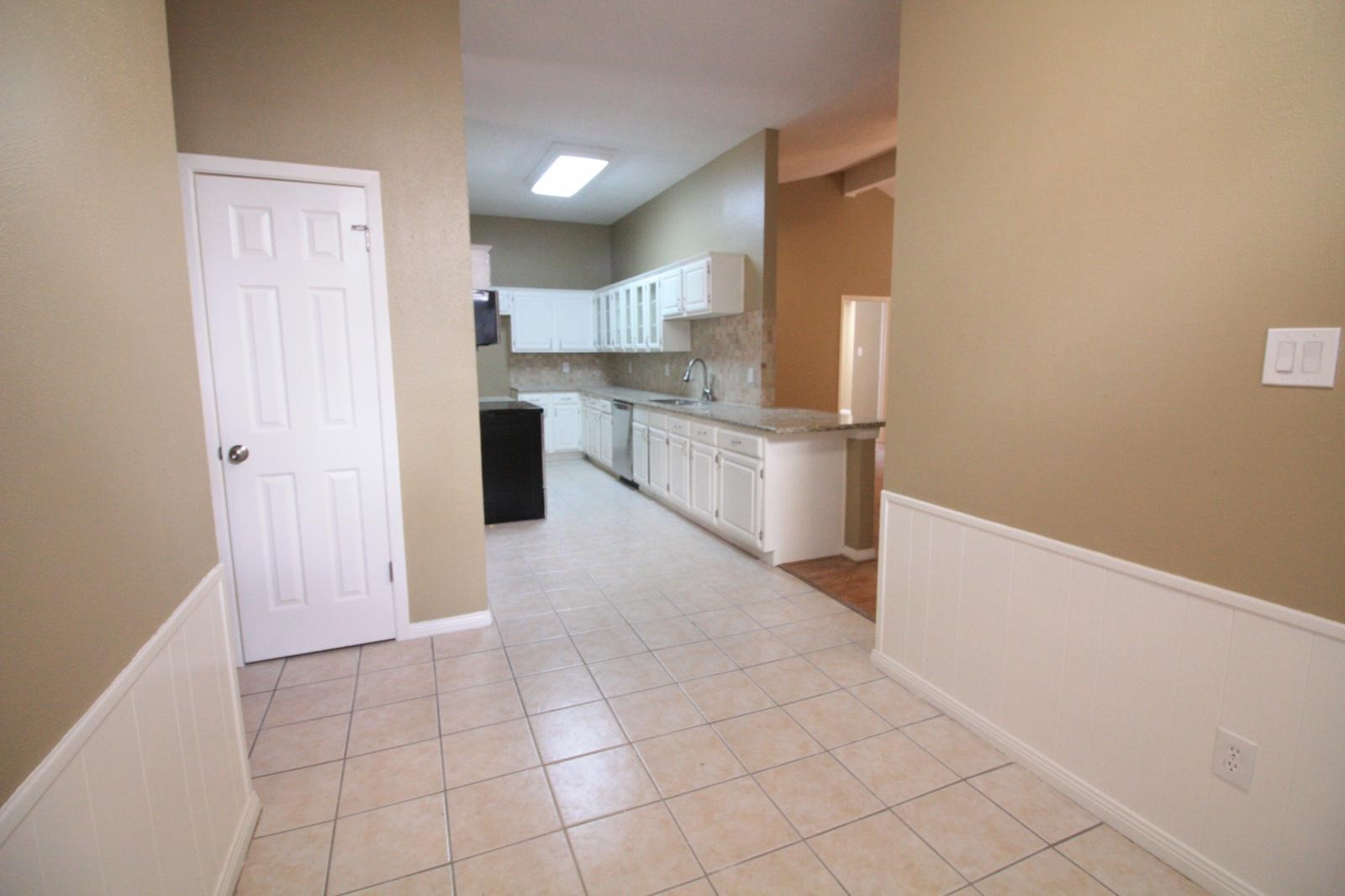 2618 Quarry Hill Road Sugar Land, TX 77478 - Photo 7 of 15