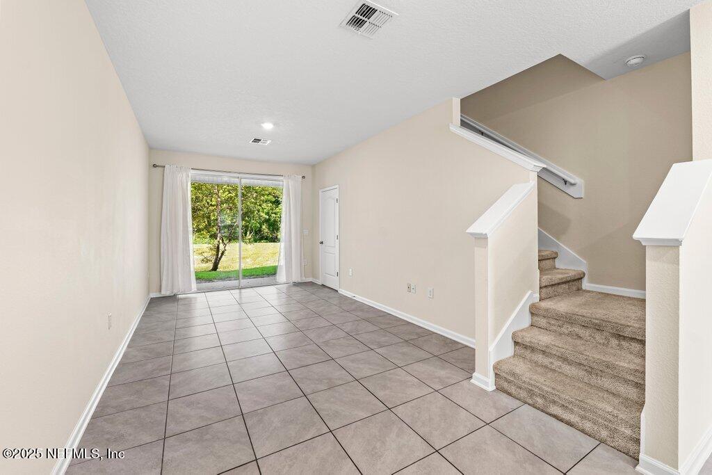 882 Rotary Road Jacksonville, FL 32211 - Photo 8 of 24 Living/Dining Combo