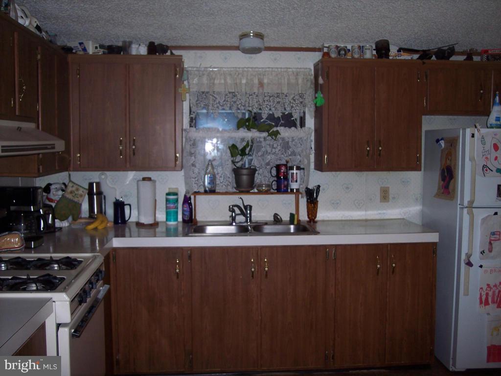 195 Sun Valley Road Elizabethtown, PA 17022 - Photo 8 of 15 Gallery Image 8