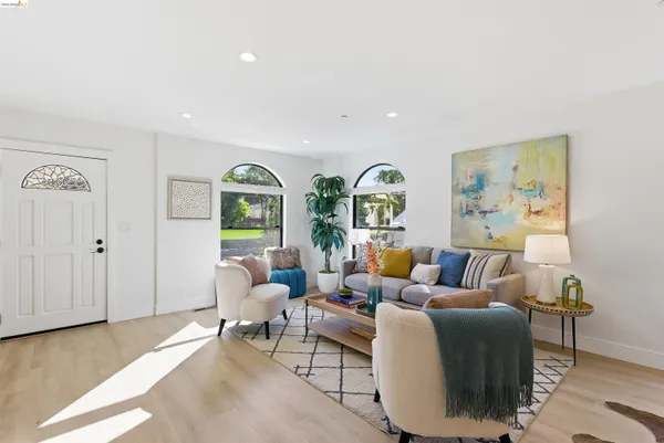 $1,099,000 | 712 Masonic Avenue, Albany, CA 94706