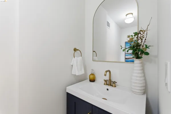 $1,099,000 | 712 Masonic Avenue, Albany, CA 94706