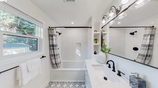 $1,099,000 | 712 Masonic Avenue, Albany, CA 94706
