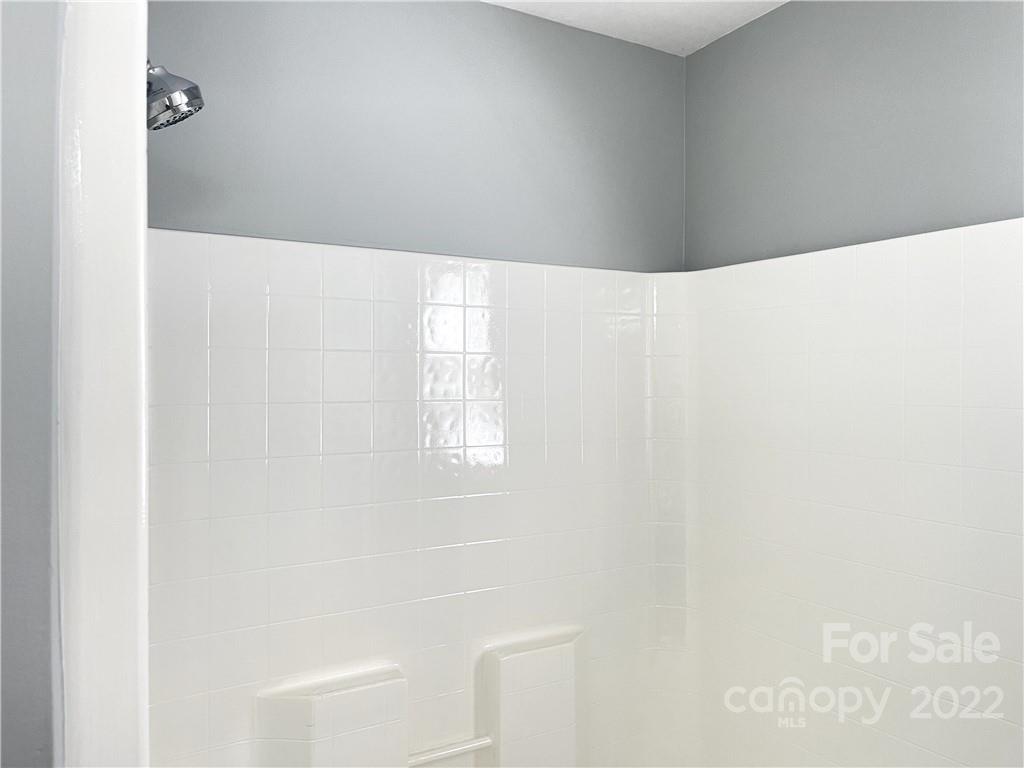 5601 Southampton Road Charlotte, NC 28217 - Photo 5 of 10 Gallery Image 5