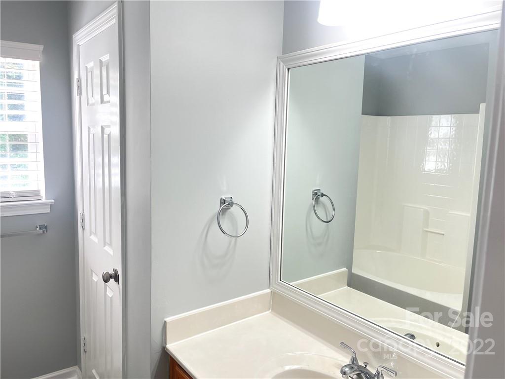 5601 Southampton Road Charlotte, NC 28217 - Photo 6 of 10 Gallery Image 6