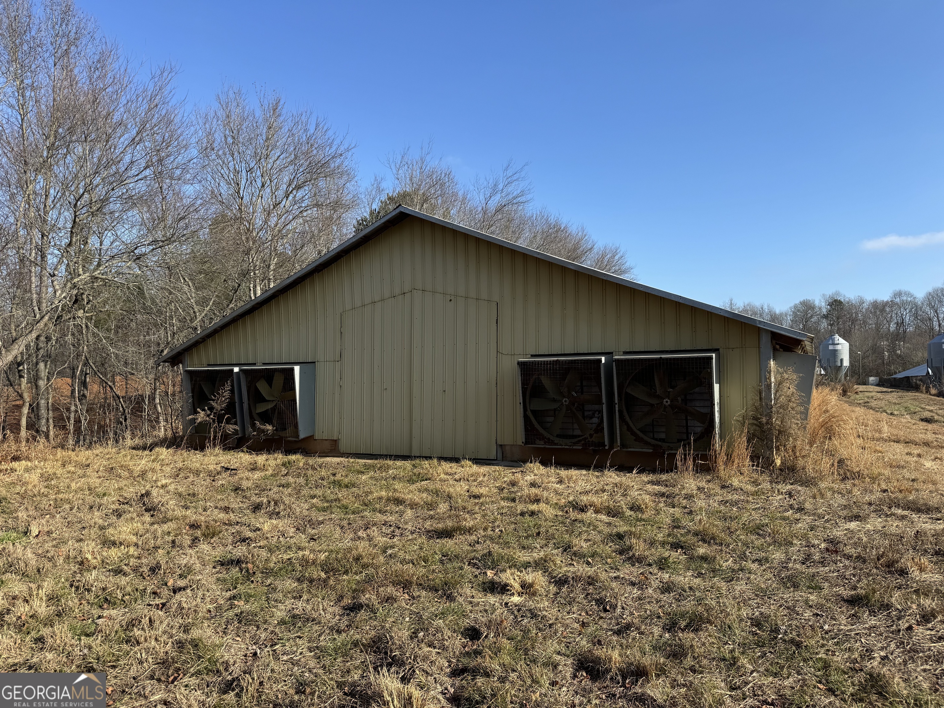 0 J J Warren Road Cornelia, GA 30531 - Photo 9 of 20 a house with a yard