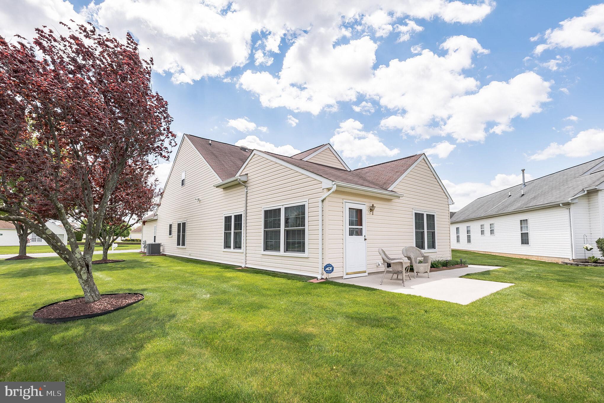 15 Spring Lane Beverly, NJ 08010 - Photo 2 of 30 Gallery Image 2