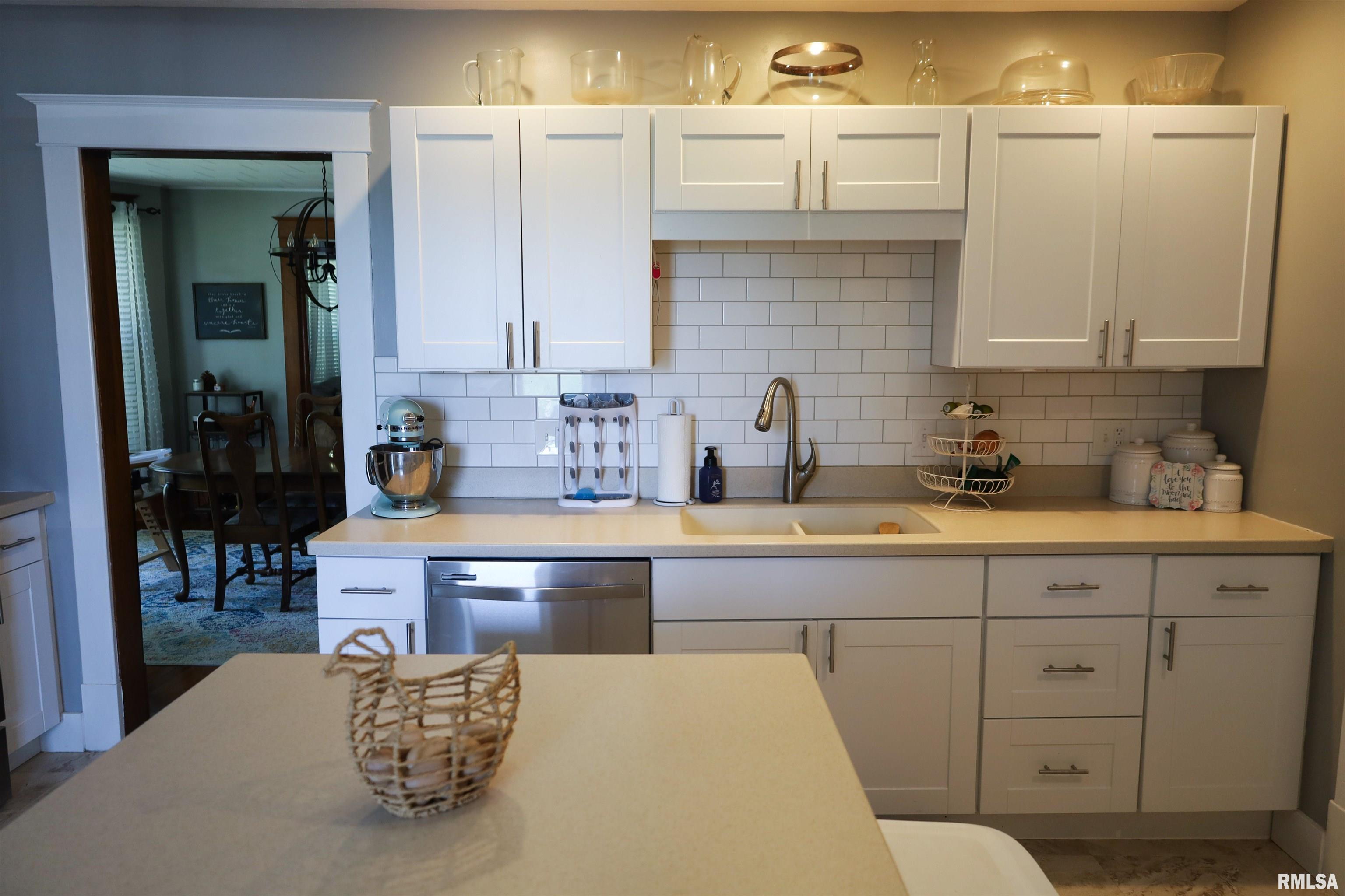 301 Albers Street Golden, IL 62339 - Photo 16 of 24 Gallery Image 16