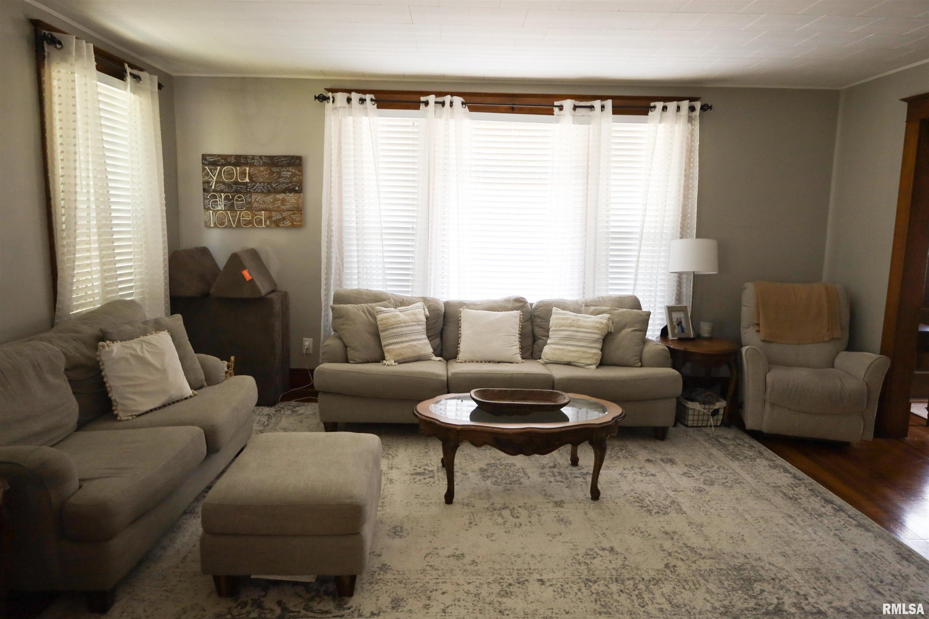 301 Albers Street Golden, IL 62339 - Photo 8 of 24 Gallery Image 8