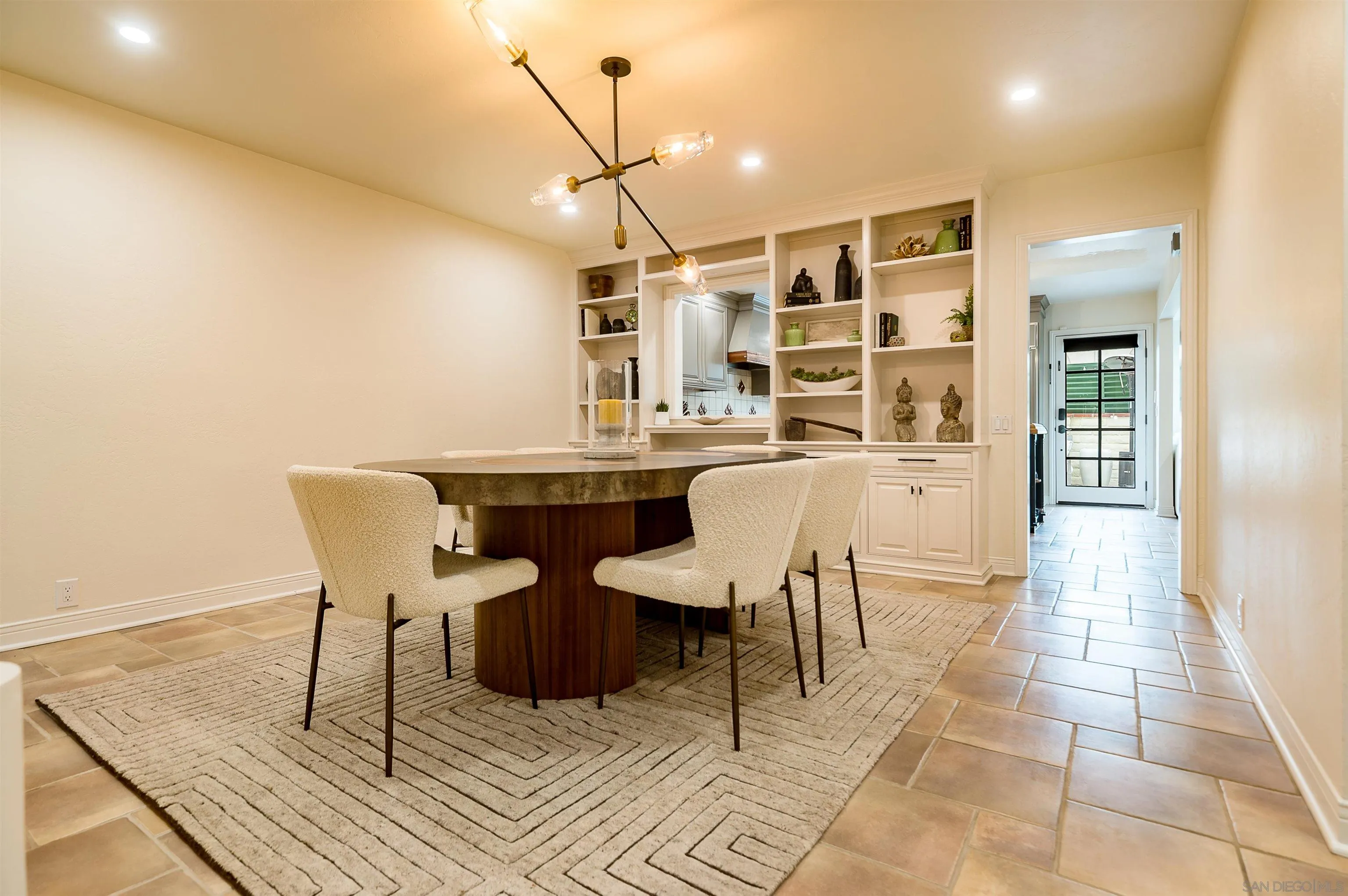 6117 La Flecha Rancho Santa Fe, CA 92067 - Photo 9 of 27 Gallery Image 9