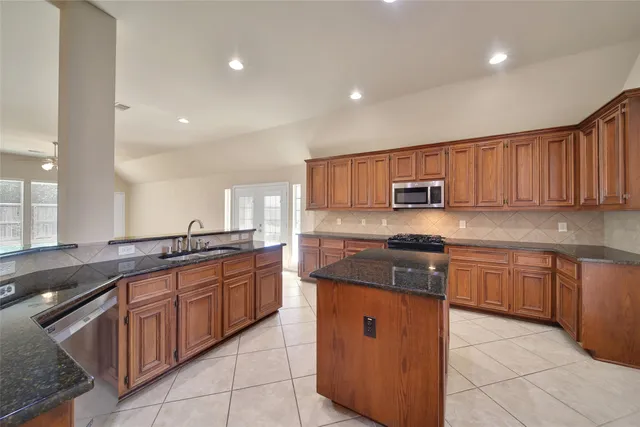 $415,000 | 27603 Molly Hills Court, Spring, TX 77386