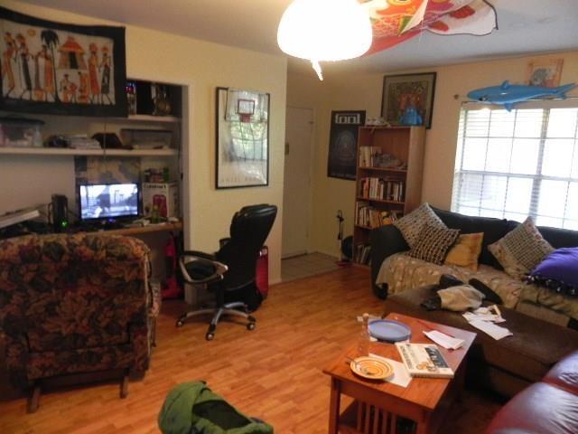 910 Duncan Lane, Unit 49 Austin, TX 78705 - Photo 10 of 27