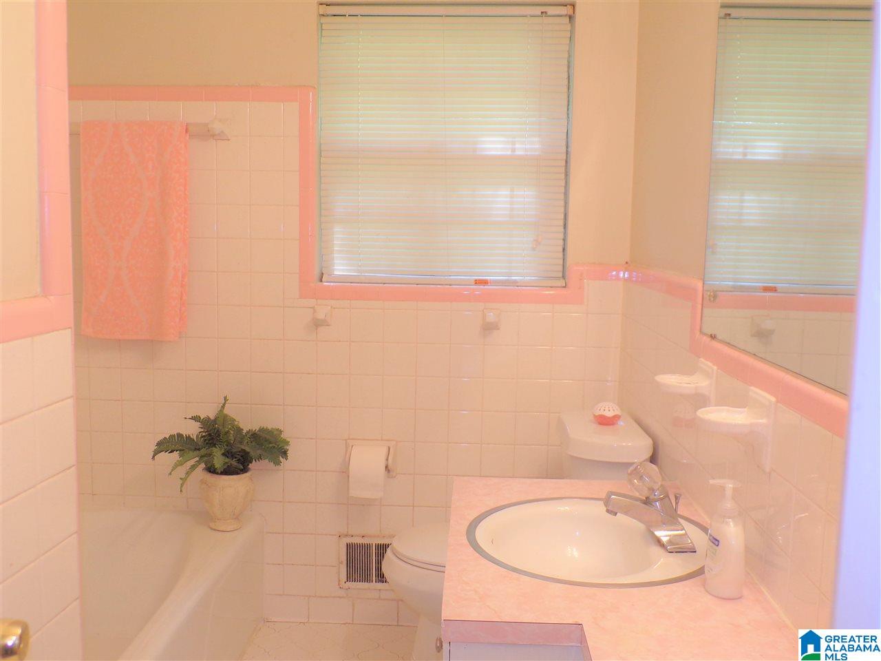 9868 Redcliff Road Birmingham, AL 35215 - Photo 11 of 22