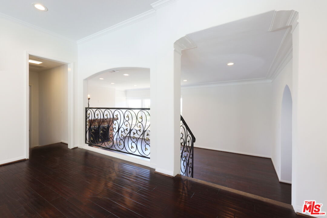 600 Luton Drive Glendale, CA 91206 - Photo 36 of 50 a view of entryway with wooden floor