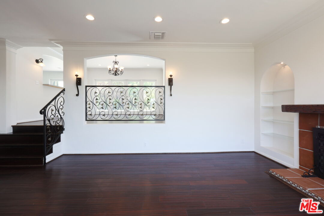 600 Luton Drive Glendale, CA 91206 - Photo 40 of 50 a view of entryway with wooden floor