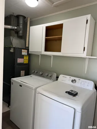 $89,000 | 208 West 10th Avenue, Monmouth, IL 61462