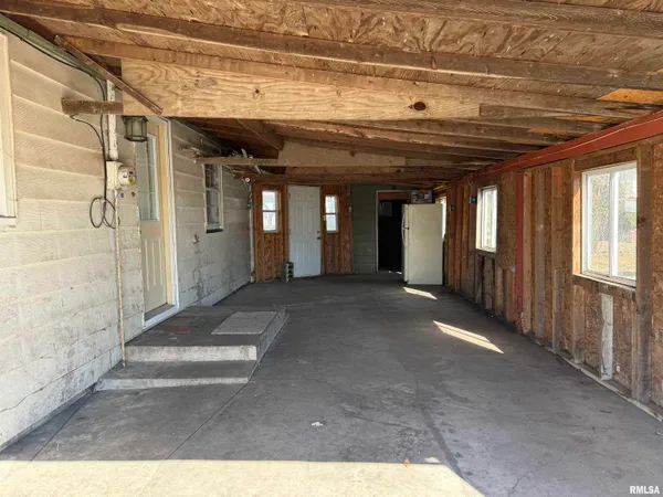 $89,000 | 208 West 10th Avenue, Monmouth, IL 61462