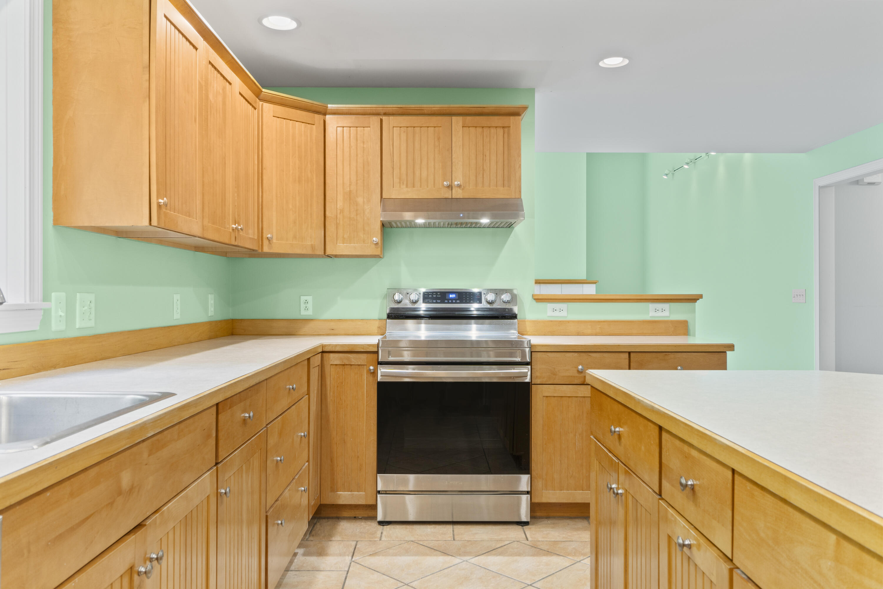 3 Brian Drive Brunswick, ME 04011 - Photo 18 of 74 Kitchen