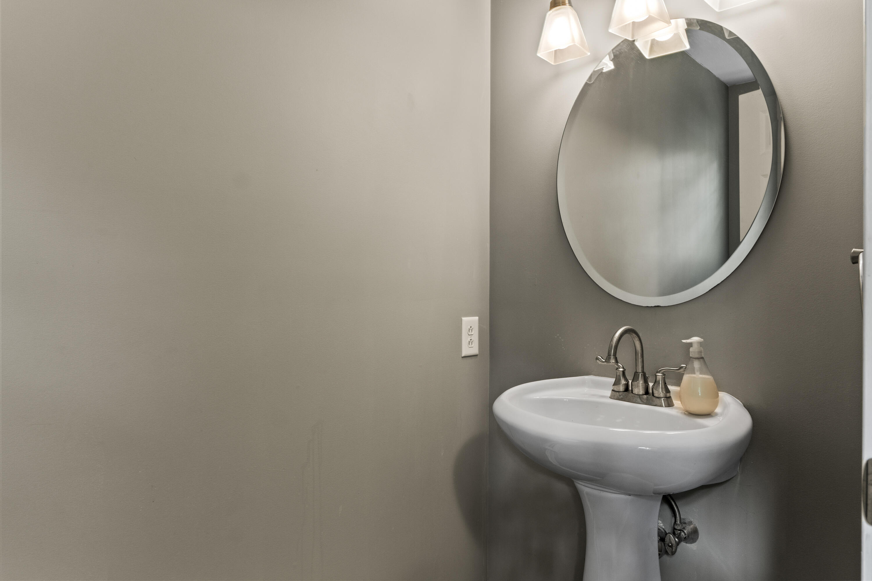 3 Brian Drive Brunswick, ME 04011 - Photo 27 of 74 Half Bath