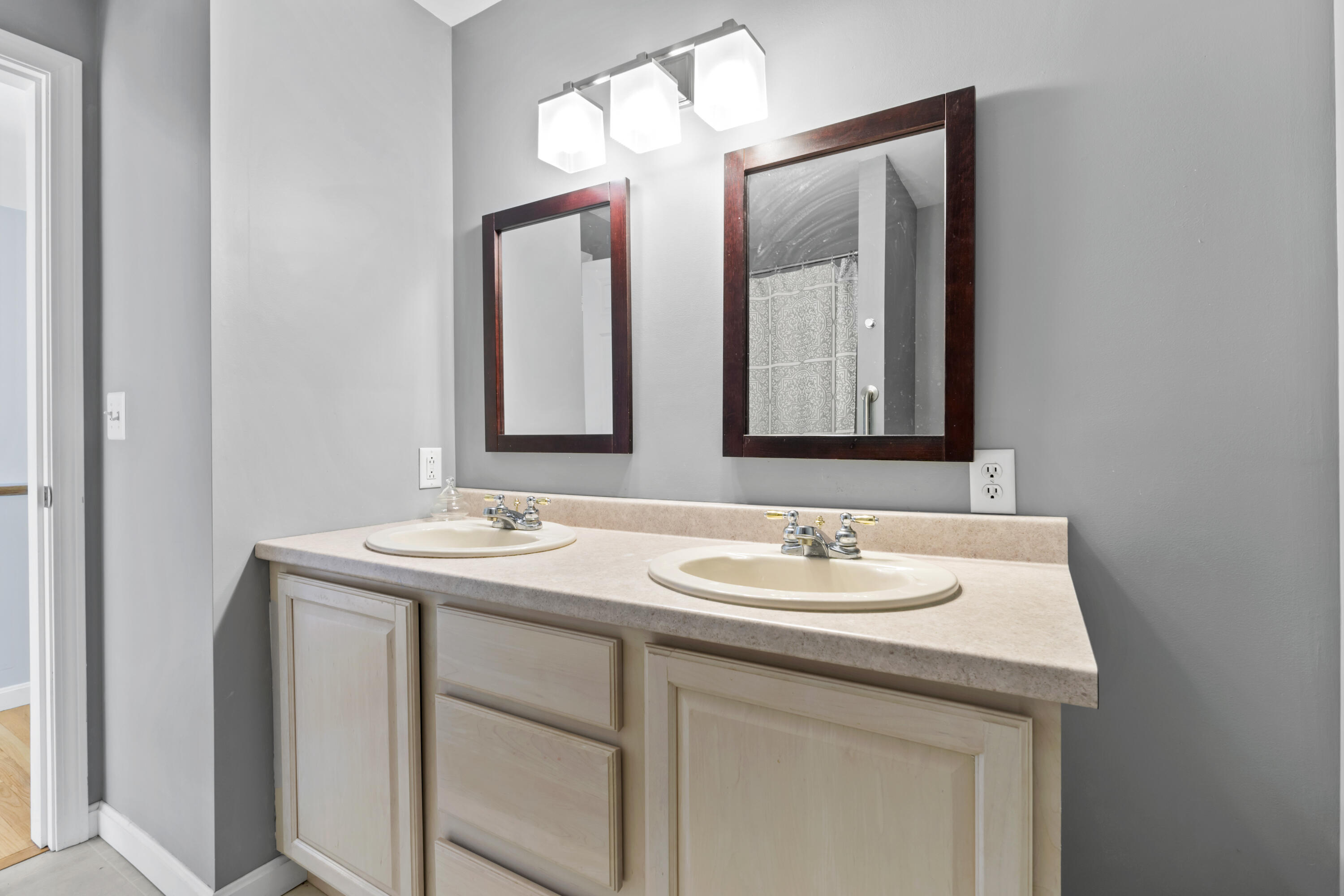 3 Brian Drive Brunswick, ME 04011 - Photo 48 of 74 Second Floor Bathroom