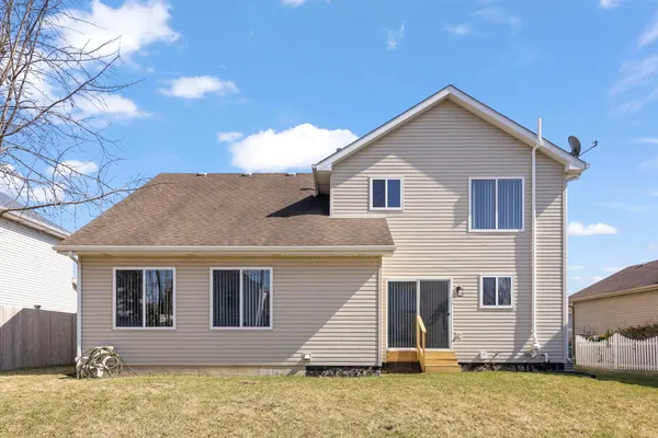 $2,450 | 905 Thorn Creek Drive, Joliet, IL 60436