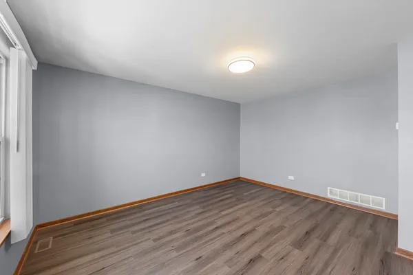 $2,450 | 905 Thorn Creek Drive, Joliet, IL 60436