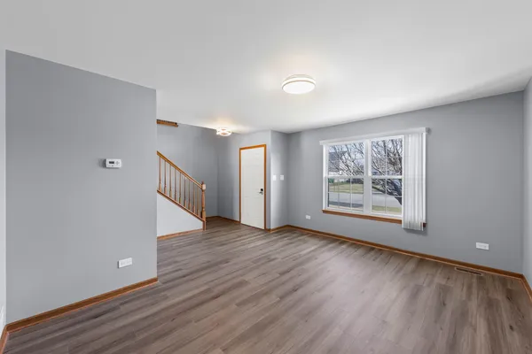 $2,450 | 905 Thorn Creek Drive, Joliet, IL 60436