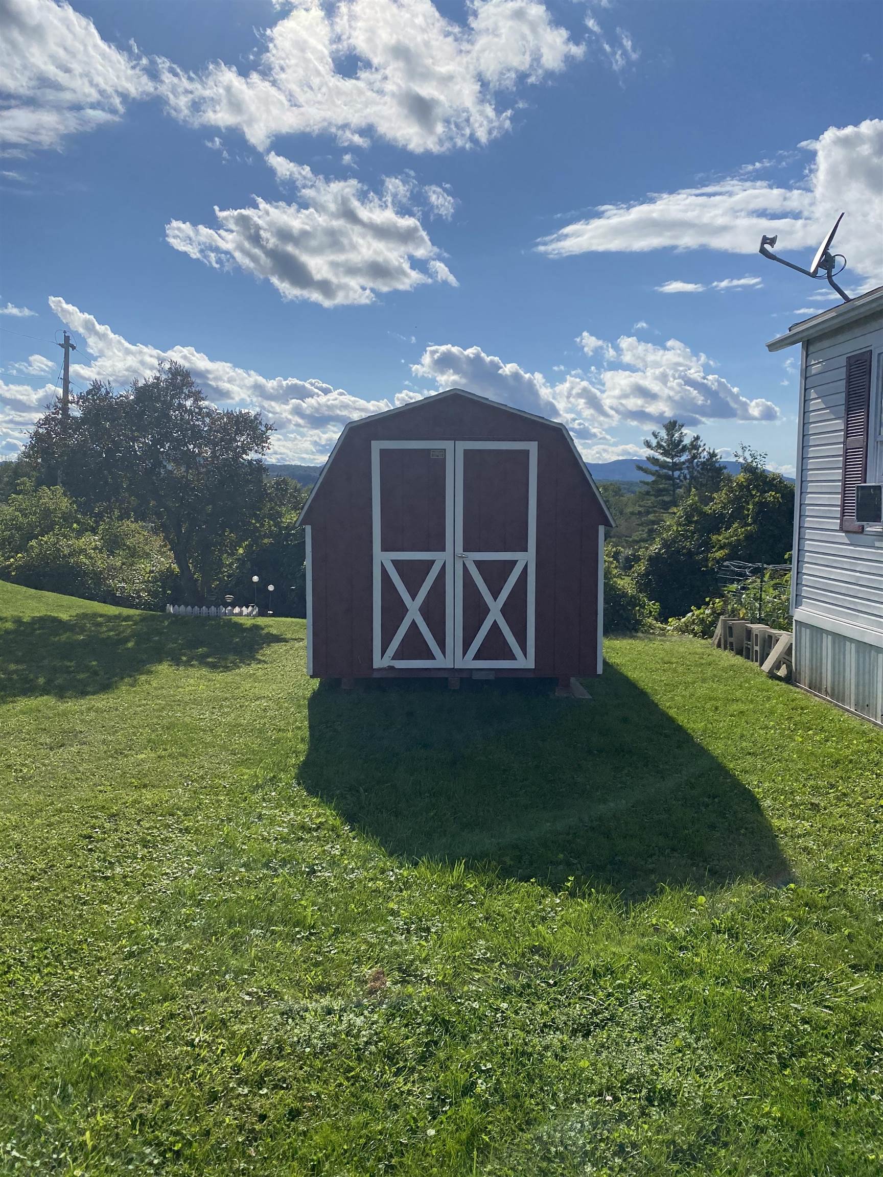27 Billings Mobile Manor, Unit 27 Rutland, VT 05701 - Photo 13 of 16 Gallery Image 13