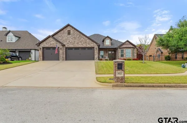 $565,000 | 6923 St Anthony Drive, Tyler, TX 75703