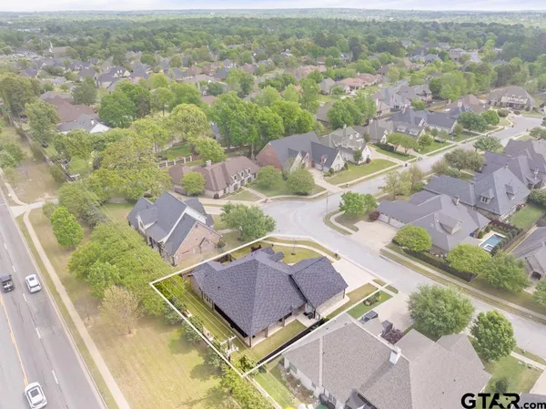 $565,000 | 6923 St Anthony Drive, Tyler, TX 75703