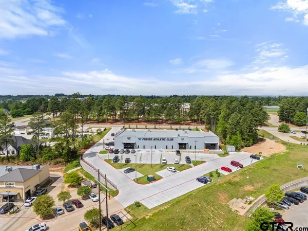 $565,000 | 6923 St Anthony Drive, Tyler, TX 75703