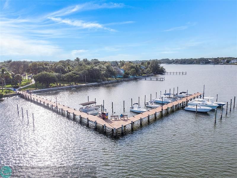 825 Center Street Jupiter, FL 33458 - Photo 2 of 37 a view of a lake with sitting space