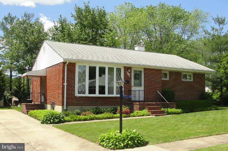 1820 Willann Road Rosedale, MD 21237 - Photo 18 of 27 front view of a house with a yard