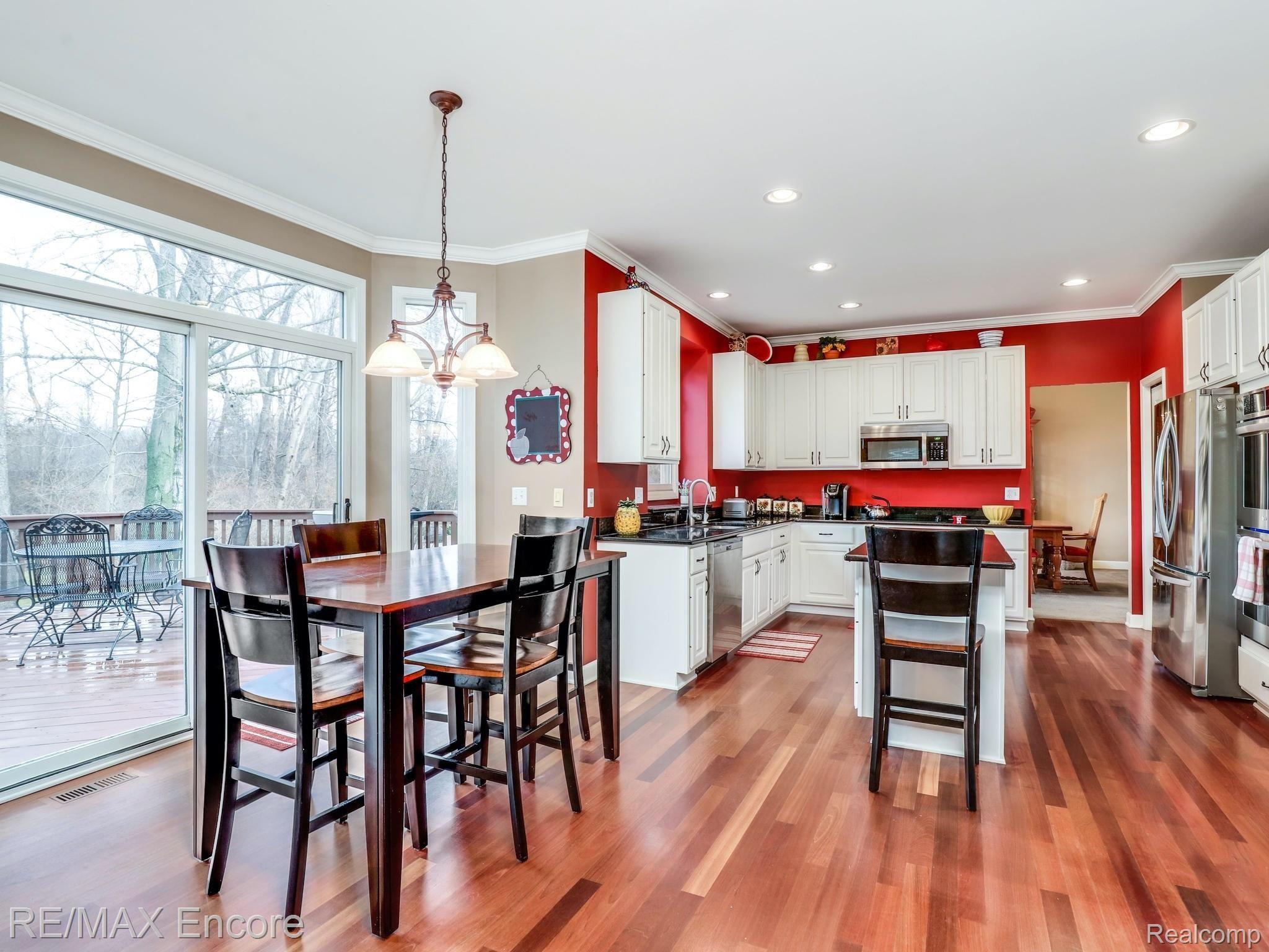 4779 Oakhurst Ridge Road Clarkston, MI 48348 - Photo 10 of 36 Spacious Breakfast Nook