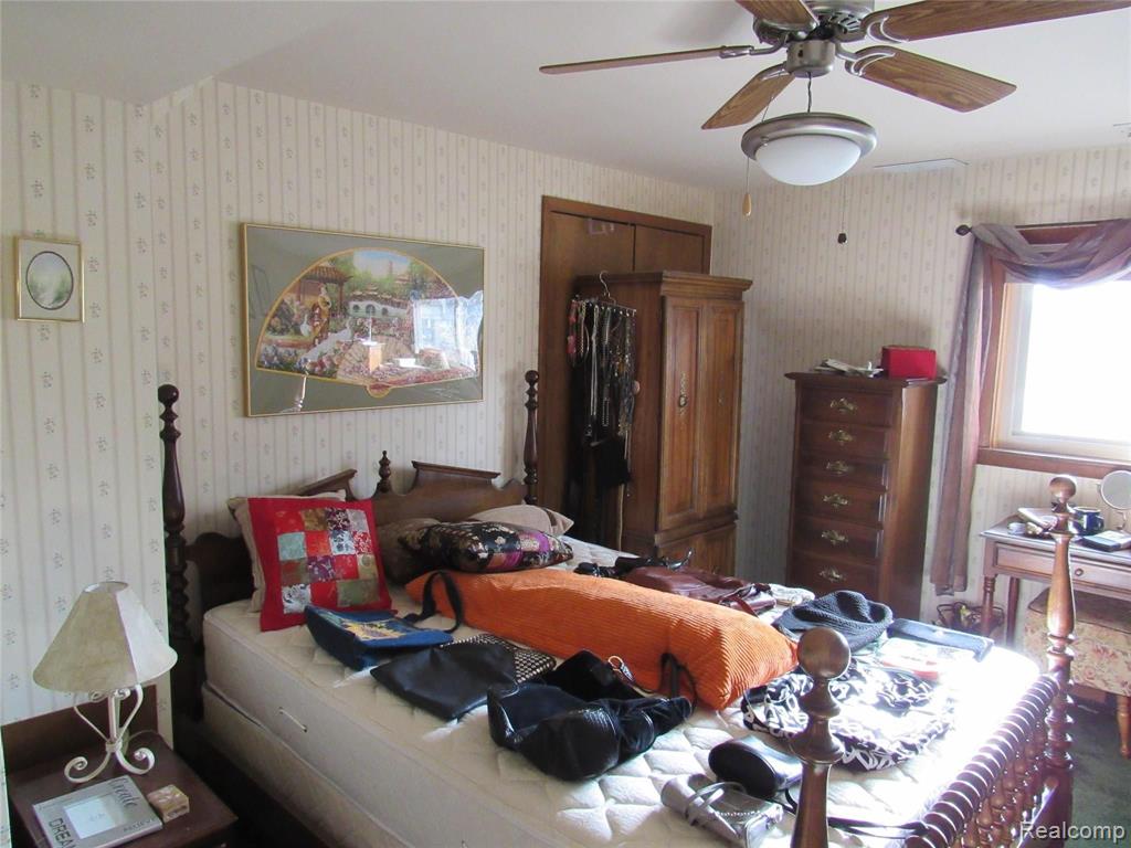 10366 Potter Road Flushing, MI 48433 - Photo 12 of 18