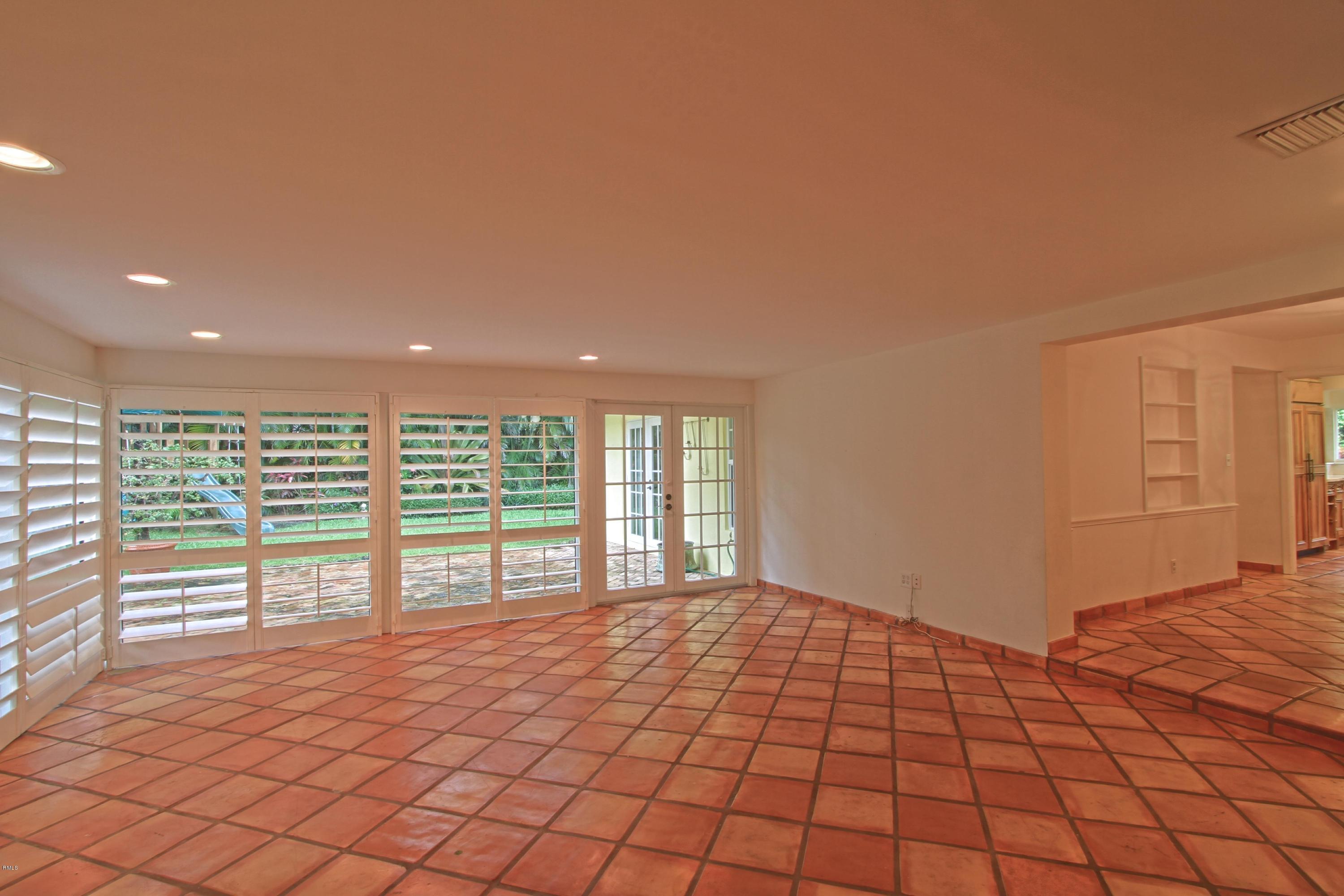 2275 Queen Palm Road Boca Raton, FL 33432 - Photo 7 of 16 Family Room