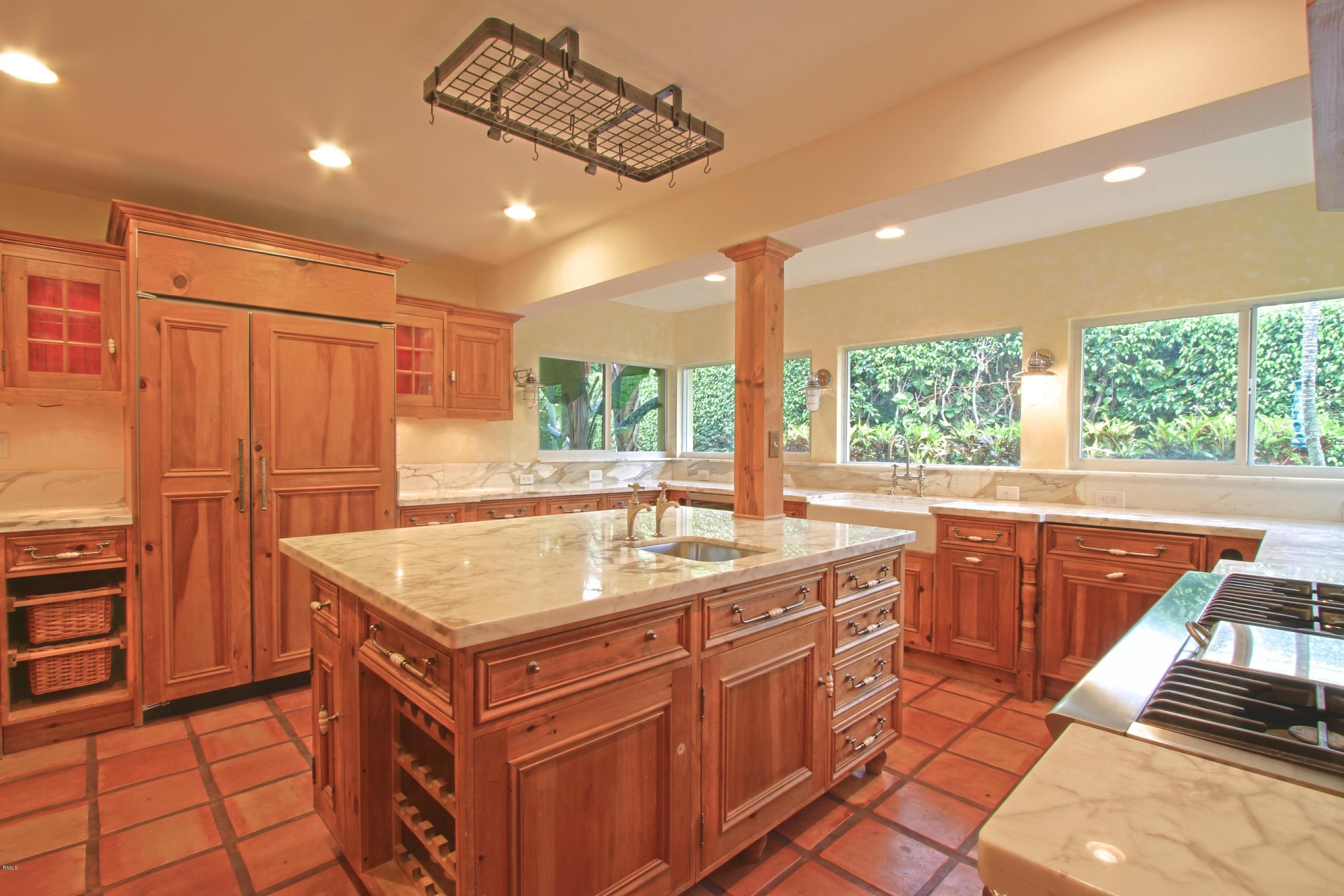 2275 Queen Palm Road Boca Raton, FL 33432 - Photo 9 of 16 Kitchen