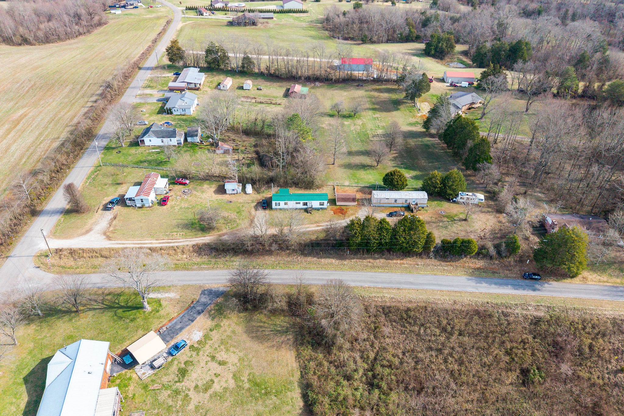 787 Pine Thickett Road Sparta, TN 38583 - Photo 3 of 18