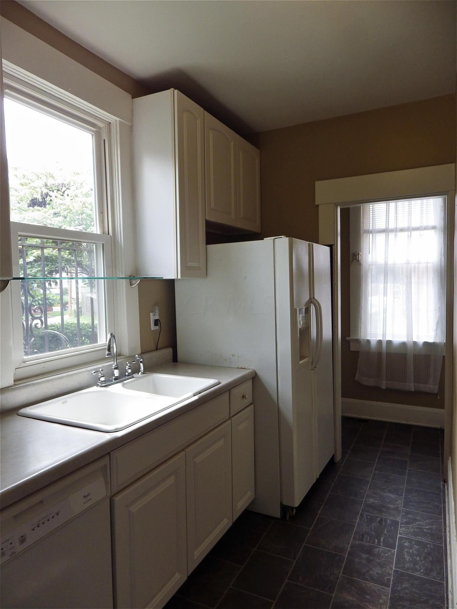 1627 Bryden Road Columbus, OH 43205 - Photo 17 of 41