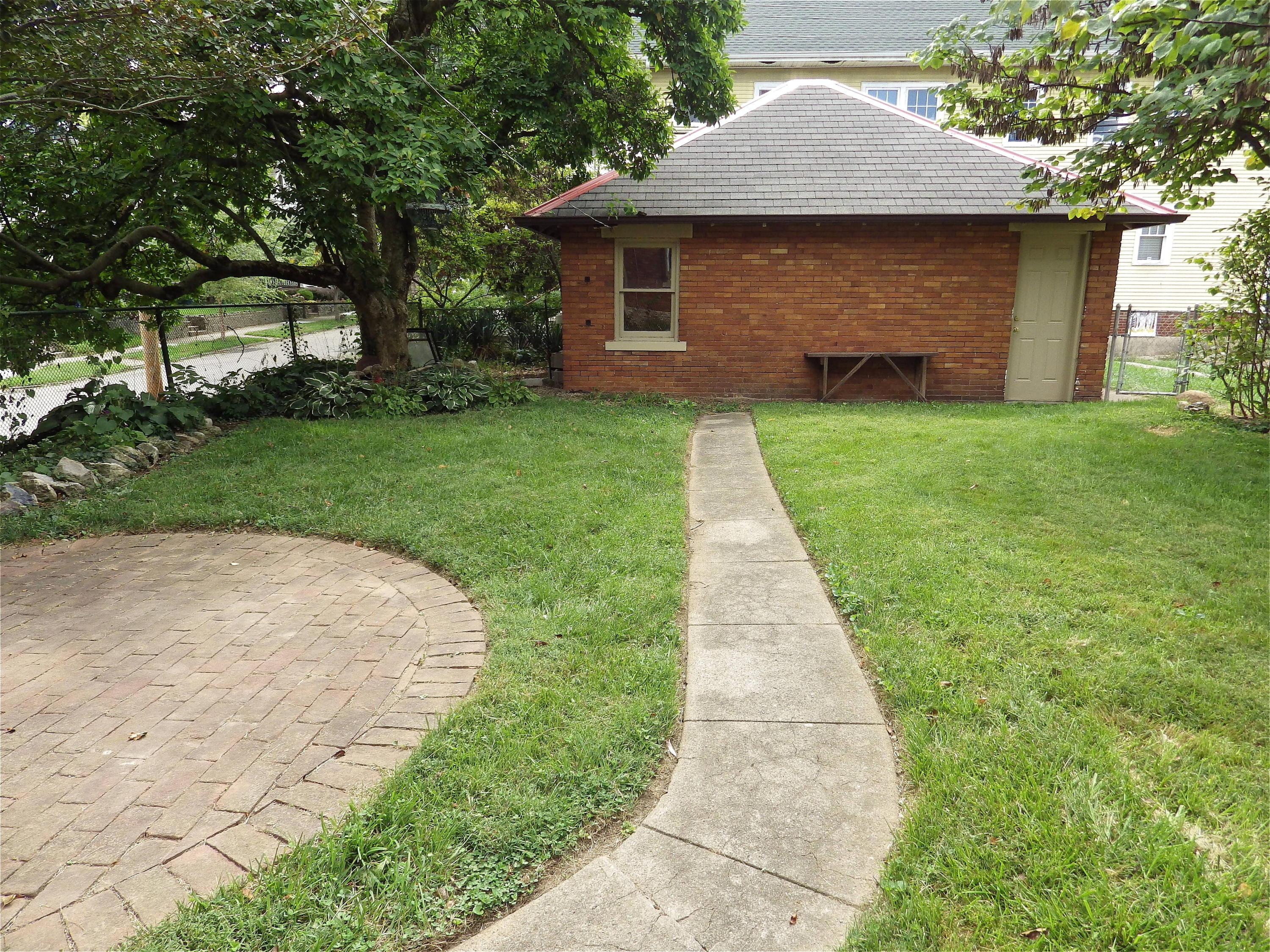 1627 Bryden Road Columbus, OH 43205 - Photo 20 of 41