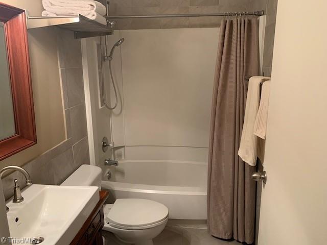 3137 Rockingham Road High Point, NC 27265 - Photo 13 of 24