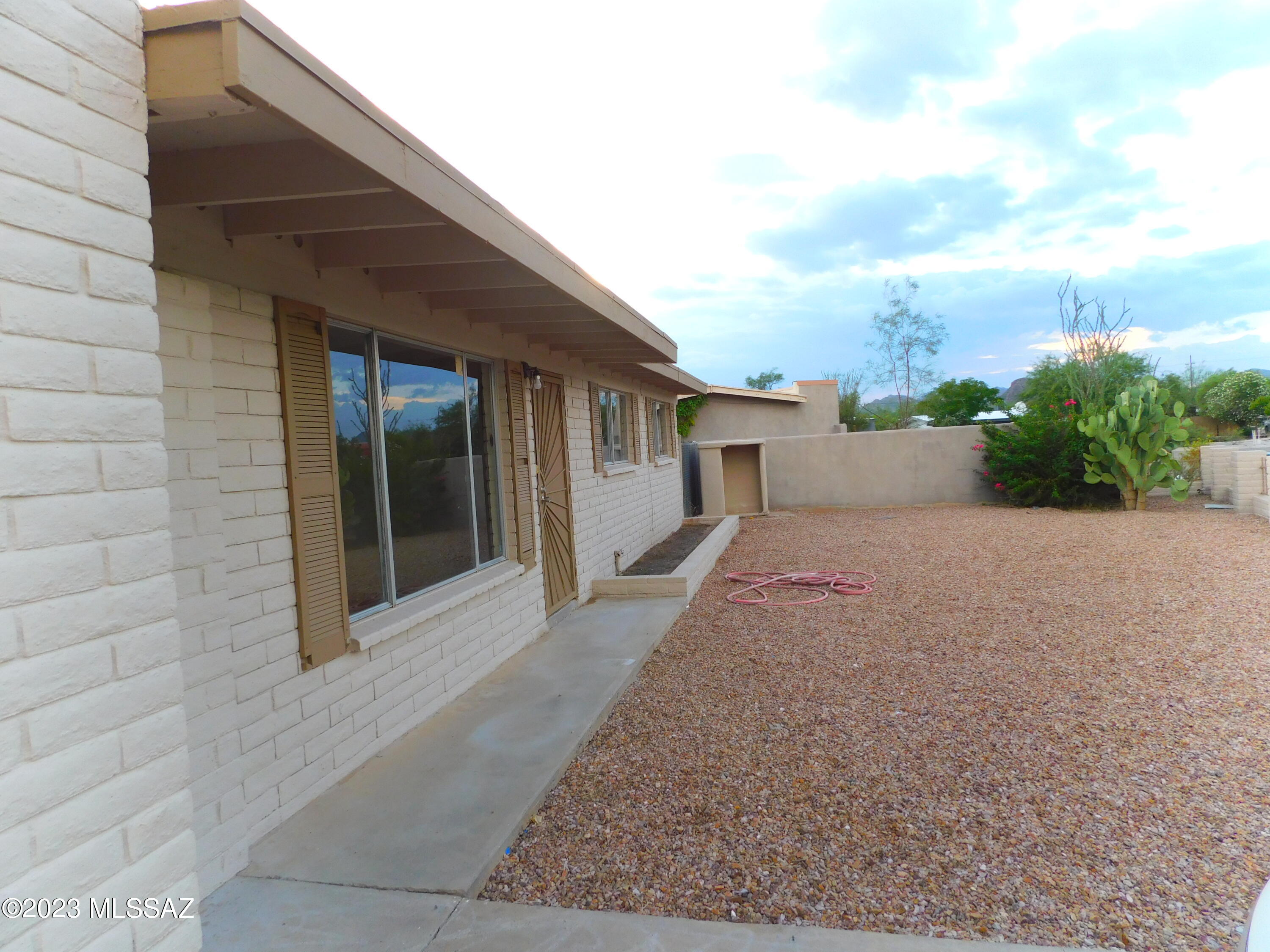 1981 West Tourney Road Tucson, AZ 85713 - Photo 7 of 28
