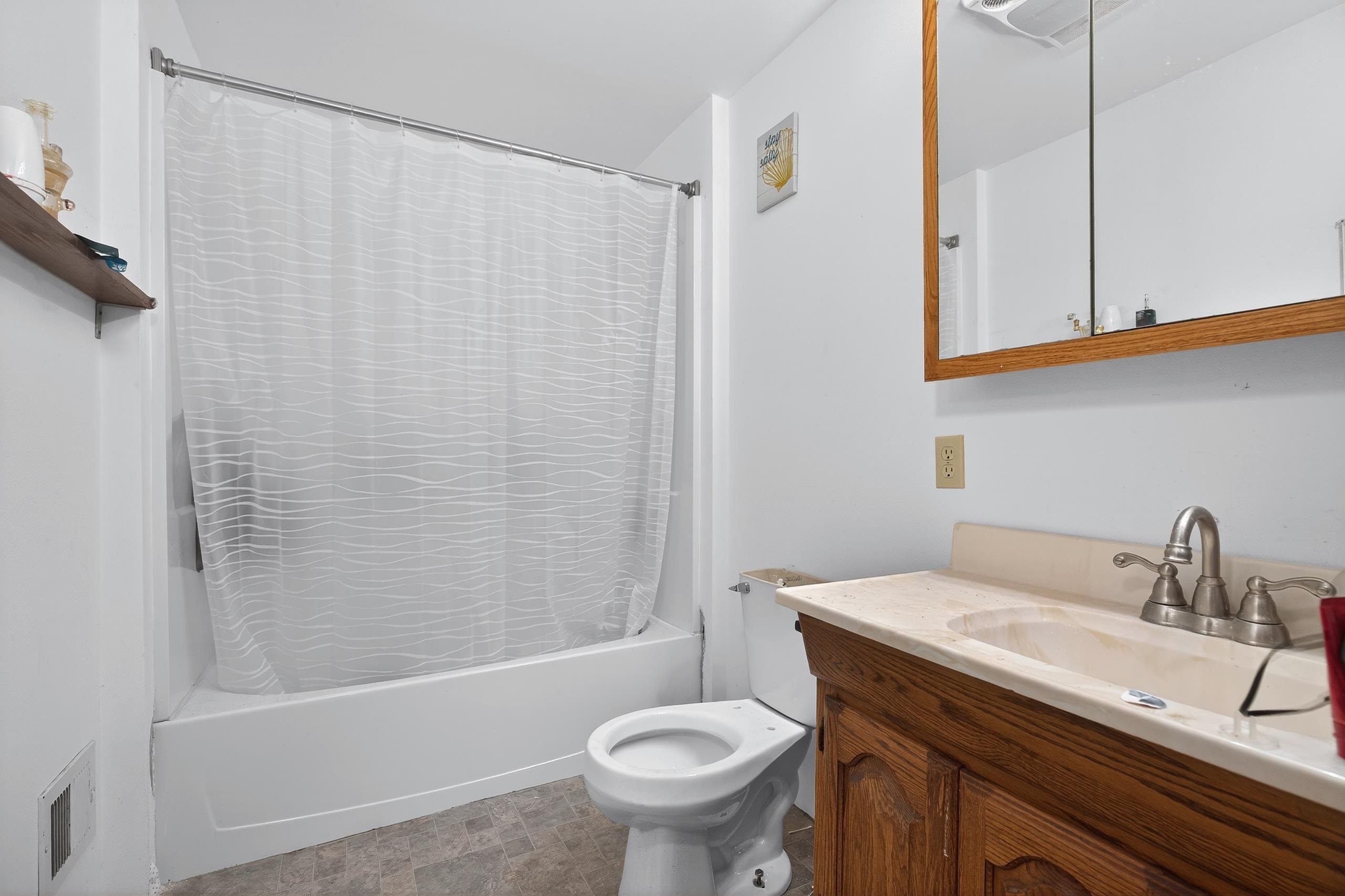 830 Racine Street Menasha, WI 54952 - Photo 12 of 22