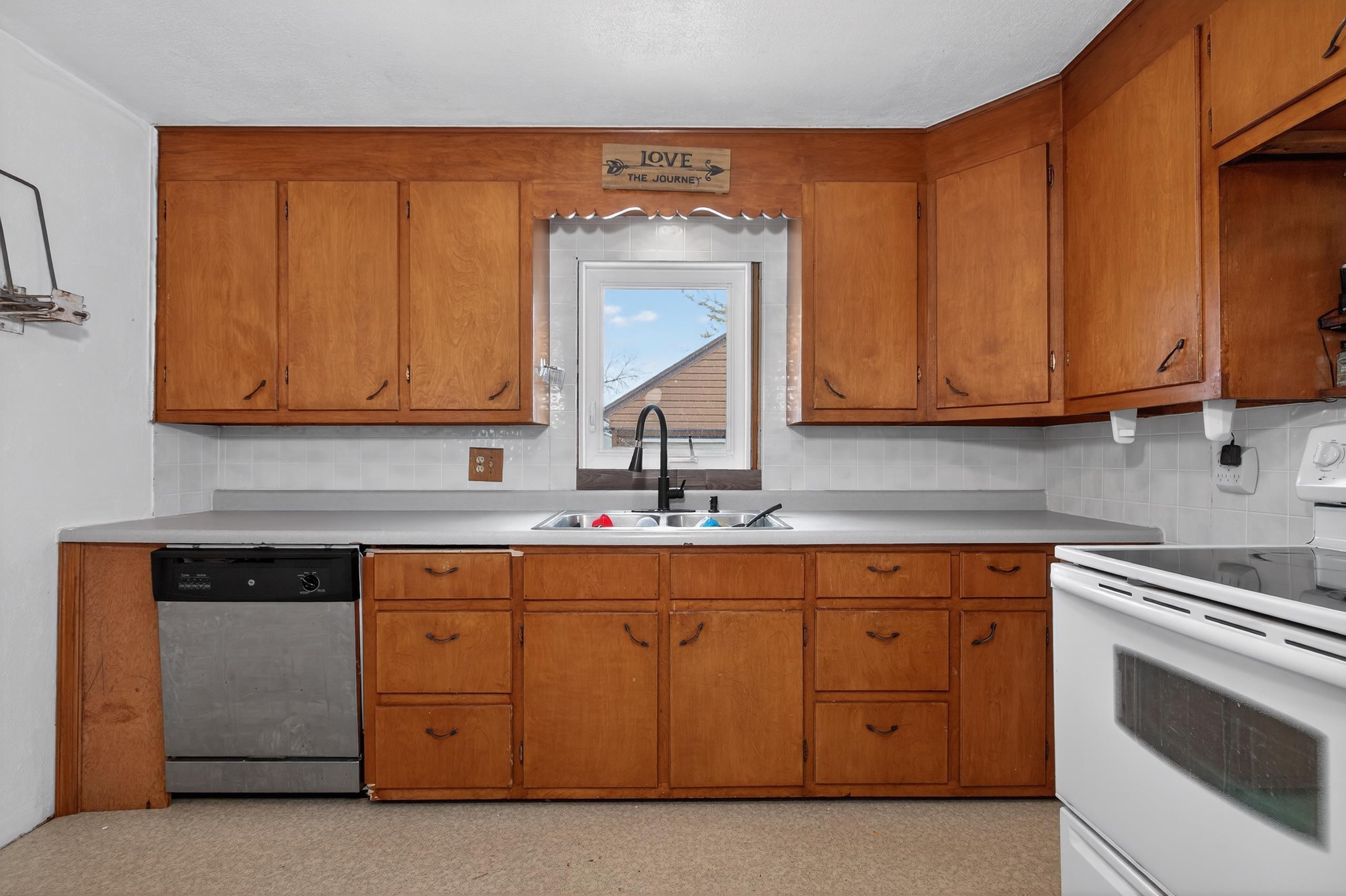 830 Racine Street Menasha, WI 54952 - Photo 8 of 22