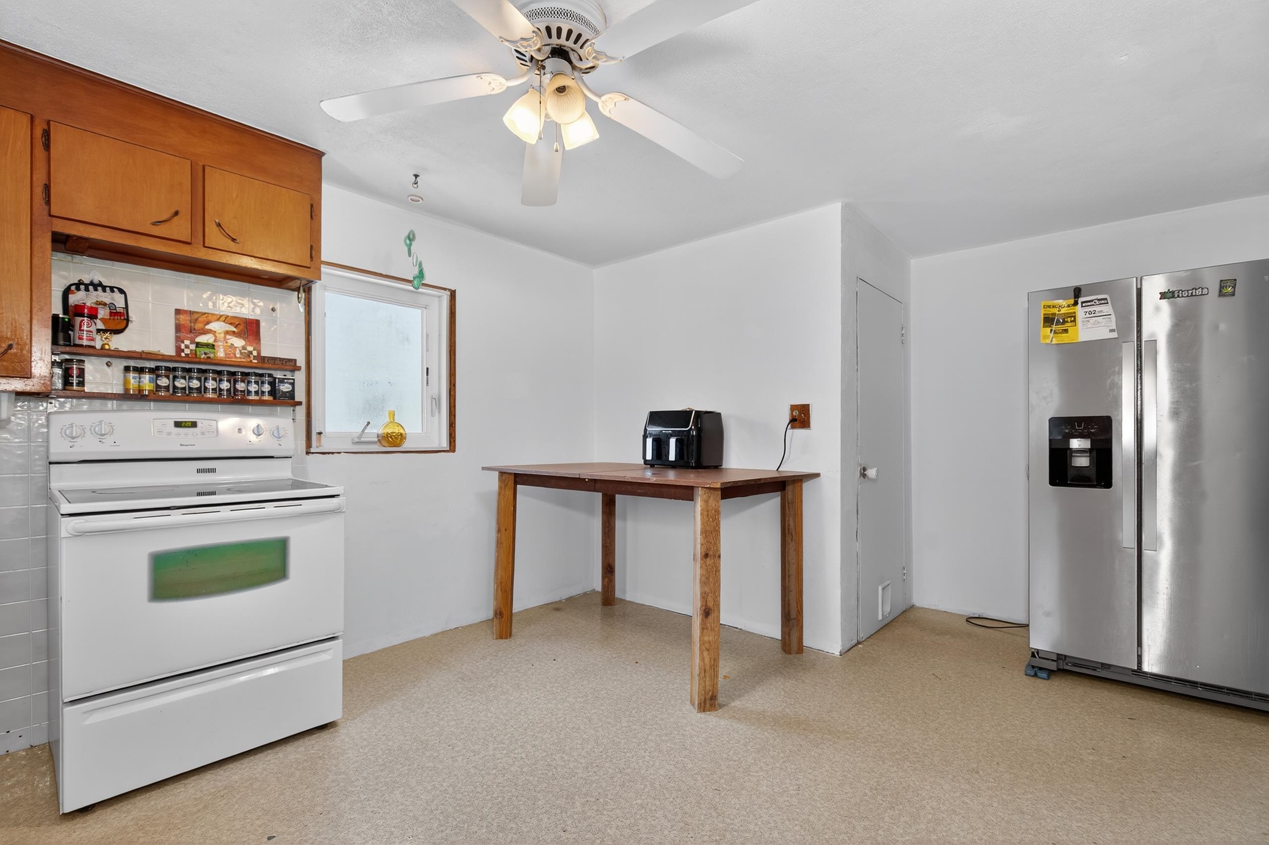 830 Racine Street Menasha, WI 54952 - Photo 9 of 22