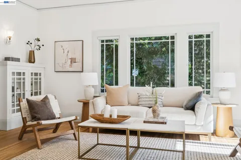$1,195,000 | 2221 Roosevelt Avenue, Berkeley, CA 94703