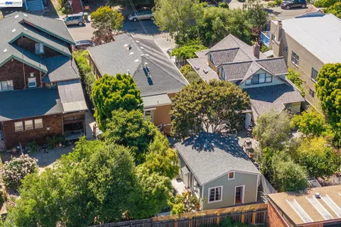 $1,195,000 | 2221 Roosevelt Avenue, Berkeley, CA 94703