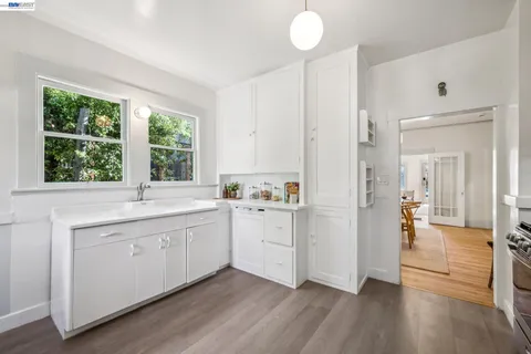 $1,195,000 | 2221 Roosevelt Avenue, Berkeley, CA 94703