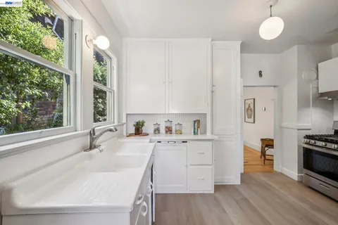 $1,195,000 | 2221 Roosevelt Avenue, Berkeley, CA 94703