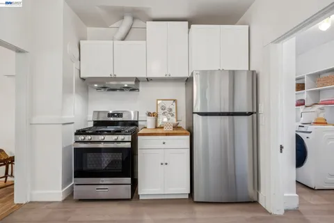 $1,195,000 | 2221 Roosevelt Avenue, Berkeley, CA 94703